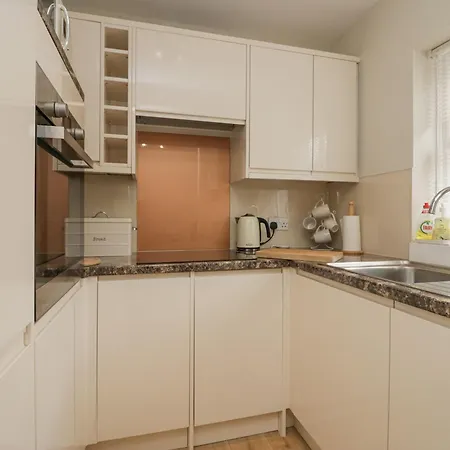 Betty's Mews Apartment