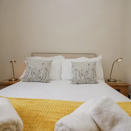 Betty's Mews Апартаменты Эмблсайд